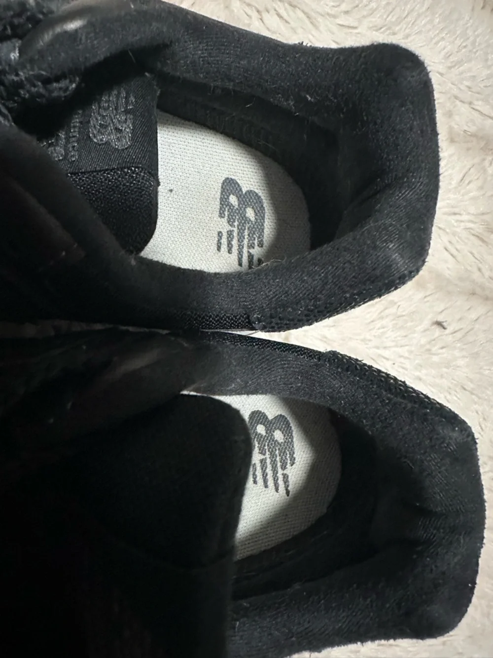 New Balance Kids Black Low-Top Lace-Up Sneakers